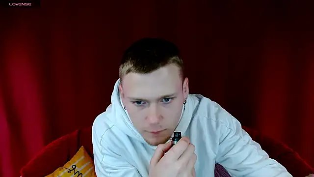 Snapshot of Xavier_Night81 chatting on 23, 10, 2025 Xavier Night81 online show from 23, 10, 2025