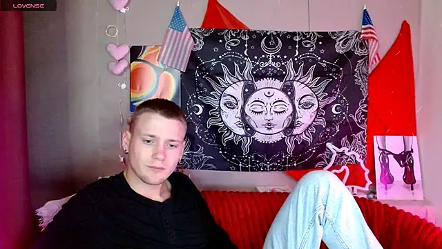 Snapshot of Xavier_Night81 chatting on 16, 10, 2025 Xavier Night81 online show from 16, 10, 2025