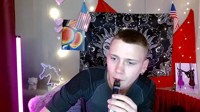 Snapshot of Xavier_Night81 chatting on 14, 10, 2025 Xavier Night81 online show from 14, 10, 2025