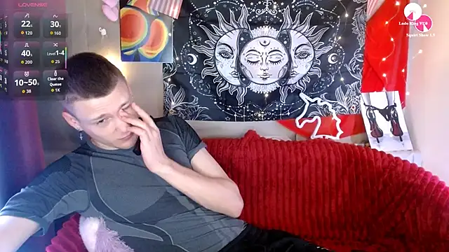 Snapshot of Xavier_Night81 chatting on 20, 10, 2025 Xavier Night81 online show from 20, 10, 2025