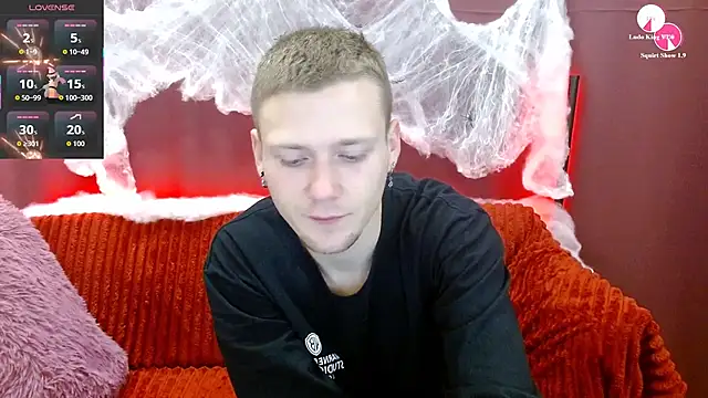 Snapshot of Xavier_Night81 chatting on 30, 10, 2025 Xavier Night81 online show from 30, 10, 2025