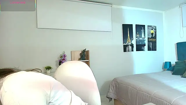 Snapshot of linda_morgan1 chatting on 23, 5, 2026 linda morgan1 online show from 23, 5, 2026