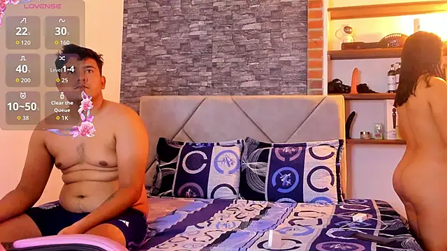 Sexxyy Couple  online show from 15, 6, 2026