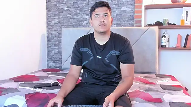 Sexxyy Couple  online show from 10, 5, 2026