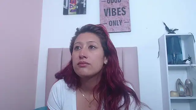 Chloe Wiild online show from 3, 11, 2025