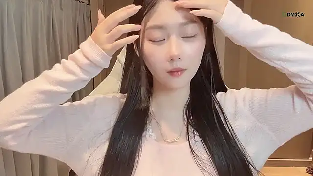 Snapshot of Makinghappymyself_ chatting on 27, 10, 2025 Makinghappymyself  online show from 27, 10, 2025