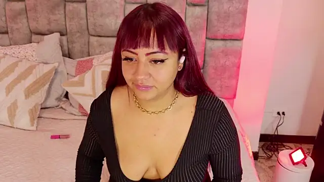 Snapshot of DaniniAnderson chatting on 2, 12, 2025 DaniniAnderson online show from 2, 12, 2025