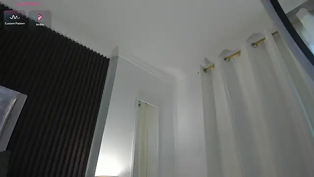 Zahra milks online show from 1, 4, 2026