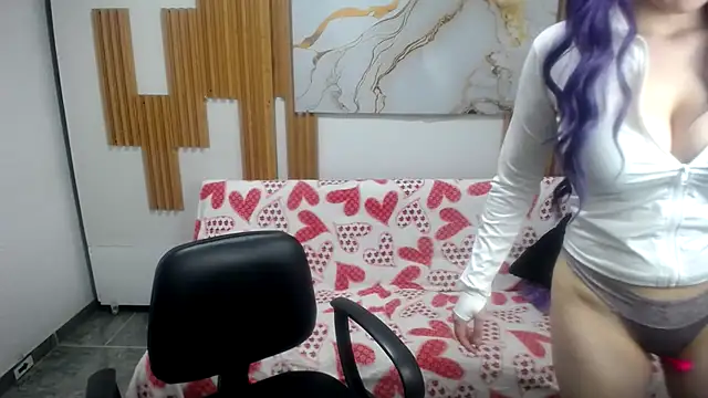 Snapshot of issa_voss chatting on 10, 10, 2025 issa voss online show from 10, 10, 2025