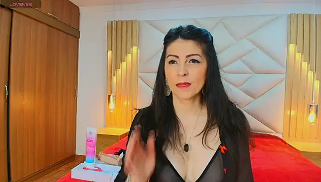 allie pearl online show from 24, 10, 2025