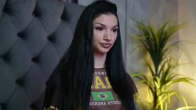 Snapshot of MiamiCoffee chatting on 2, 11, 2025 MiamiCoffee online show from 2, 11, 2025