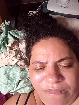 Snapshot of Ravena2290 chatting on 10, 10, 2025 Ravena2290 online show from 10, 10, 2025