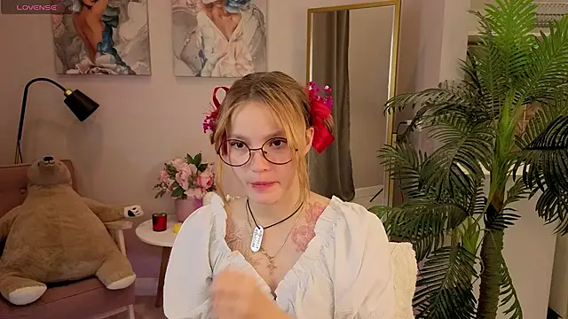 Snapshot of Ginger_Emma chatting on 24, 9, 2025 Ginger Emma online show from 24, 9, 2025