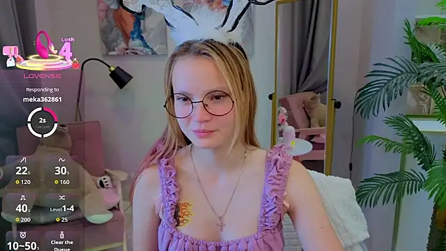 Snapshot of Ginger_Emma chatting on 20, 9, 2025 Ginger Emma online show from 20, 9, 2025