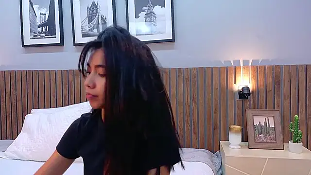 luna roja25 online show from 24, 2, 2026