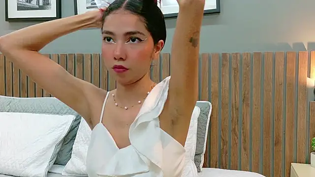 luna roja25 online show from 12, 11, 2025