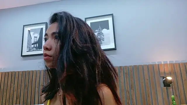 luna roja25 online show from 22, 12, 2025