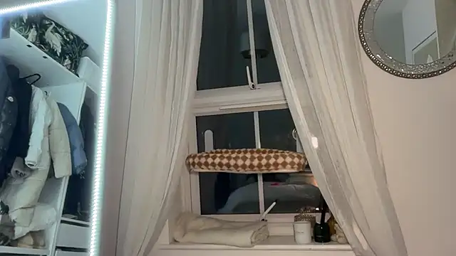 KayleeBella online show from 11, 2, 2026