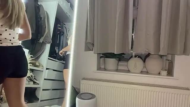 KayleeBella online show from 31, 10, 2025