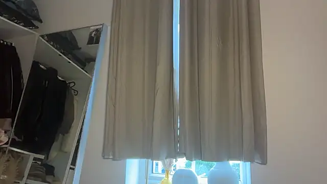 KayleeBella online show from 22, 11, 2025