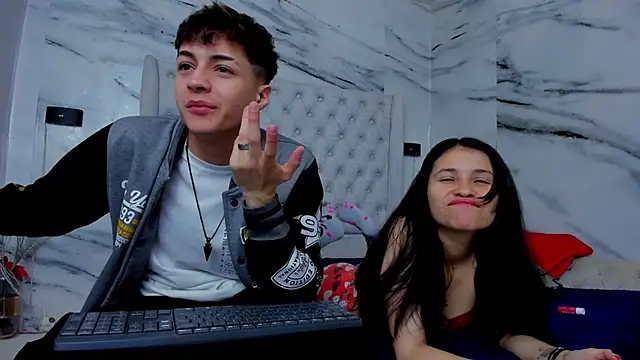 Ari and Storm online show from 21, 12, 2025