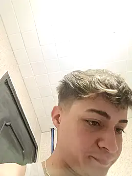 Ari and Storm online show from 30, 11, 2025