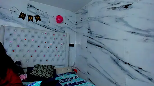 Ari and Storm online show from 20, 4, 2026