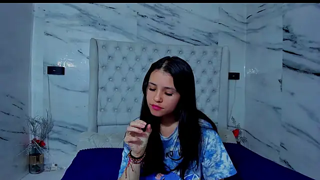 Ari and Storm online show from 27, 11, 2025