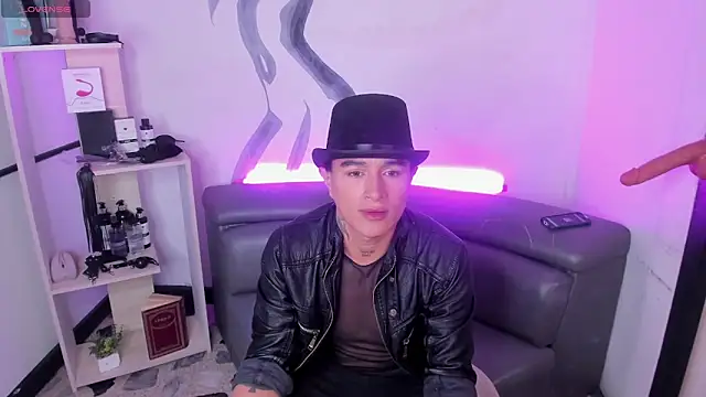 LiamDeep online show from 5, 11, 2025