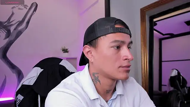 LiamDeep online show from 11, 11, 2025