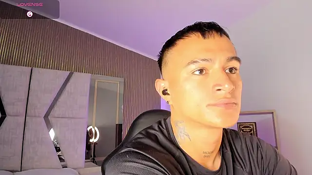 LiamDeep online show from 14, 2, 2026