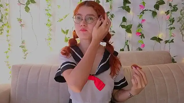 MiaWinxxx online show from 10, 9, 2025