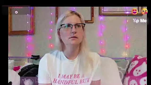 samanthamalichite online show from 8, 6, 2026