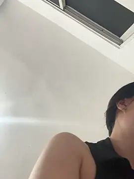 fendi E online show from 11, 9, 2025