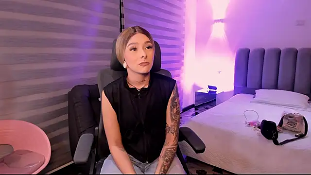 SkyThompson online show from 19, 10, 2025