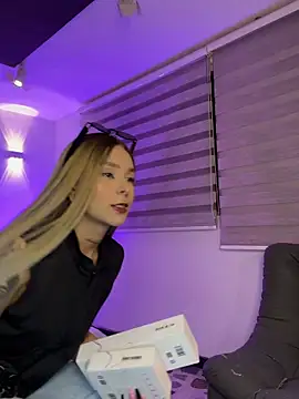 SkyThompson online show from 9, 11, 2025