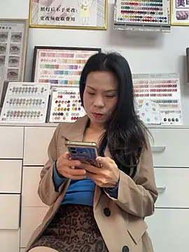 Baby-mmm online show from 23, 12, 2025