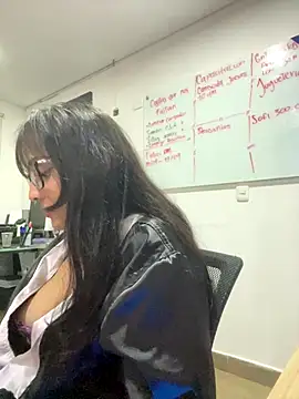 Mythical Girll online show from 25, 9, 2025