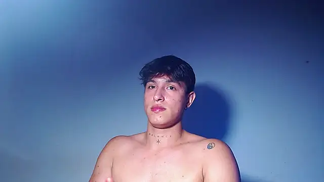 rowanbigboy23 online show from 21, 4, 2026