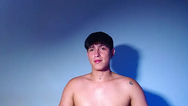 rowanbigboy23 online show from 17, 4, 2026