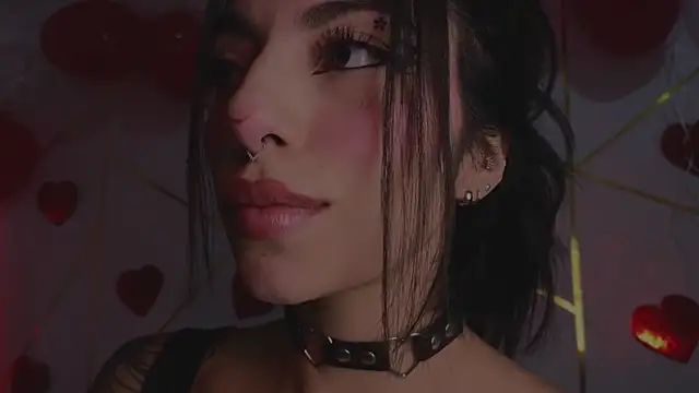 Hollyxx  online show from 16, 2, 2026