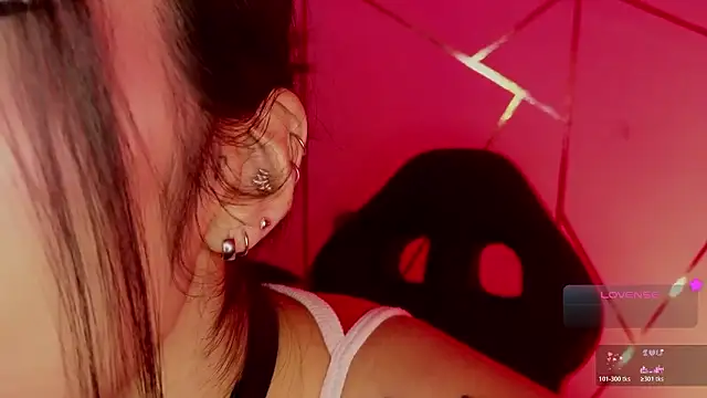 Hollyxx  online show from 13, 3, 2026