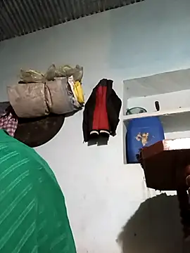 Snapshot of Sheema_tyagi chatting on 15, 11, 2025 Sheema tyagi online show from 15, 11, 2025