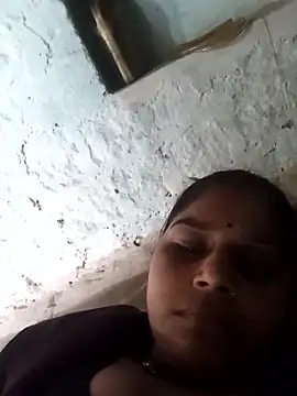 Snapshot of Sheema_tyagi chatting on 4, 11, 2025 Sheema tyagi online show from 4, 11, 2025