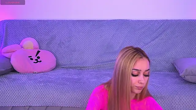 AmyKent  online show from 15, 4, 2026