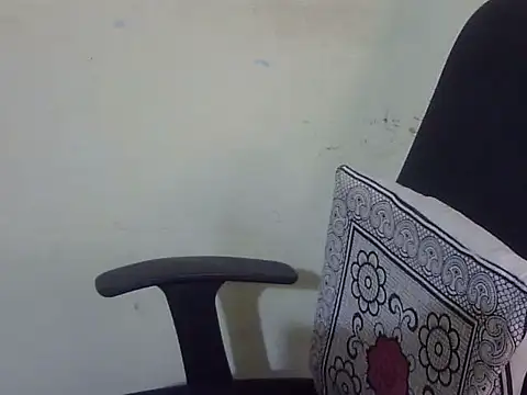 Aanya Hazel online show from 3, 11, 2025