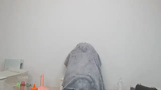 Snapshot of CocoaMilk18 chatting on 2, 6, 2026 CocoaMilk18 online show from 2, 6, 2026