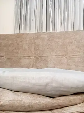 Marian Zeller online show from 1, 10, 2025