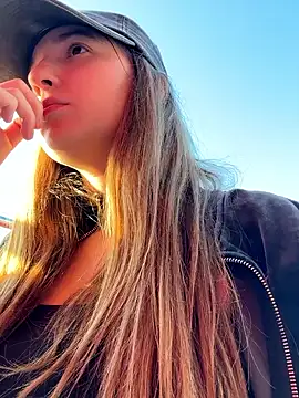 MissMay online show from 16, 9, 2025