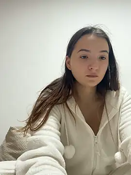MissMay online show from 3, 10, 2025